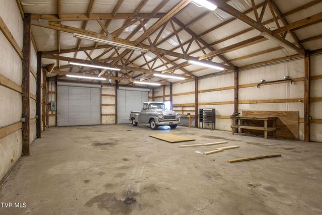 2477 Weaver Pike, Bristol, TN 37620