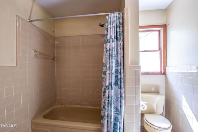 2477 Weaver Pike, Bristol, TN 37620