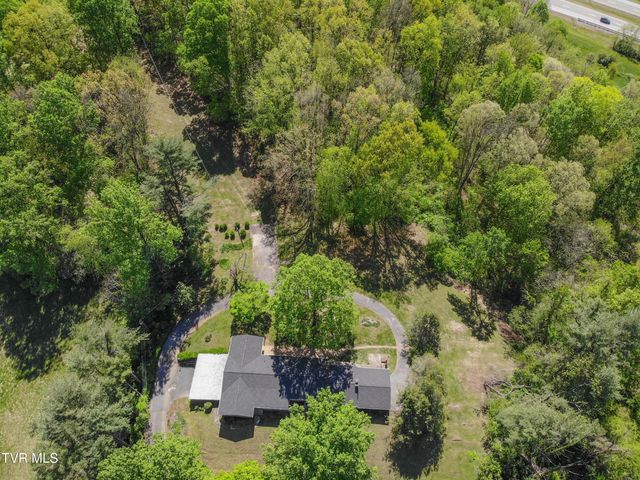 2477 Weaver Pike, Bristol, TN 37620