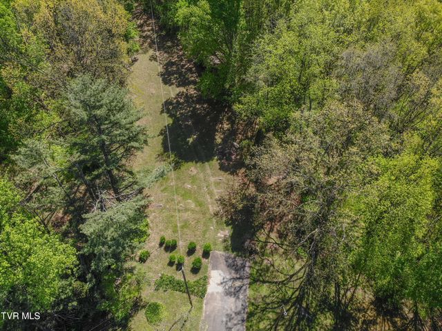 2477 Weaver Pike, Bristol, TN 37620