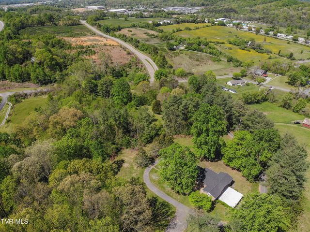 2477 Weaver Pike, Bristol, TN 37620