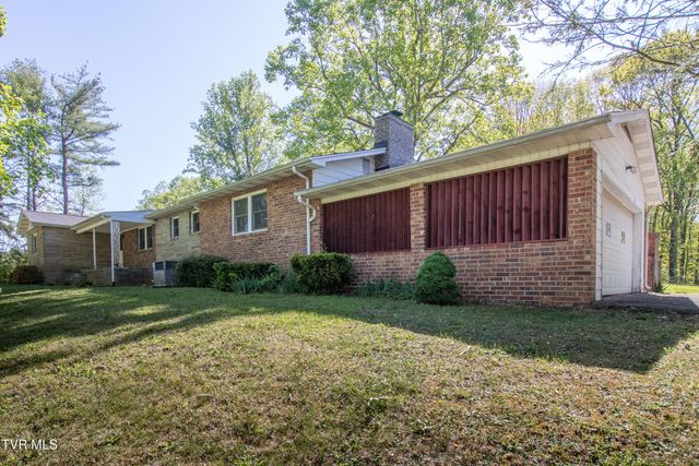 2477 Weaver Pike, Bristol, TN 37620