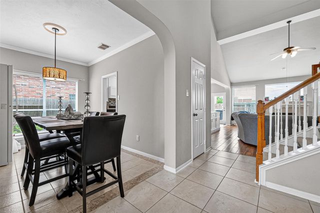 8811 Sun Haven Lane, Pearland, TX 77584