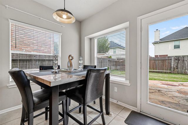 8811 Sun Haven Lane, Pearland, TX 77584