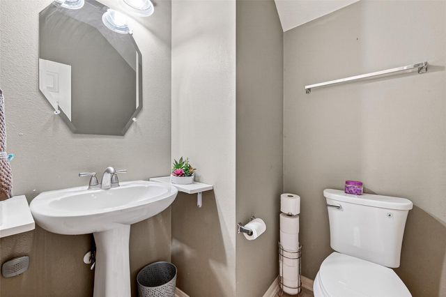8811 Sun Haven Lane, Pearland, TX 77584