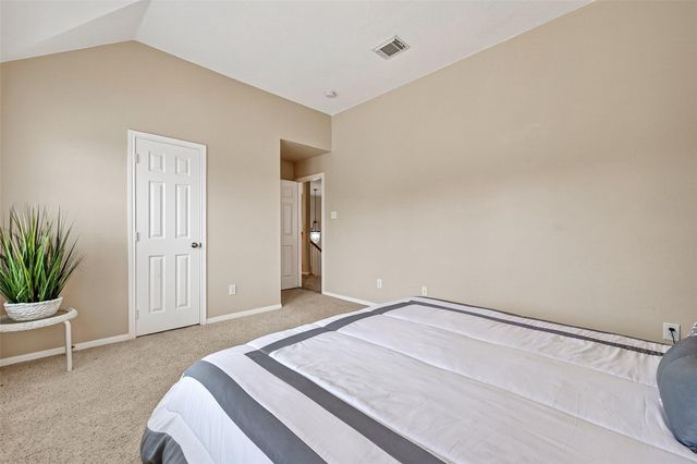 8811 Sun Haven Lane, Pearland, TX 77584