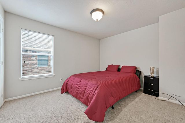 8811 Sun Haven Lane, Pearland, TX 77584