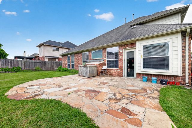 8811 Sun Haven Lane, Pearland, TX 77584
