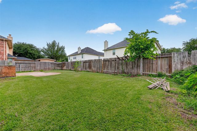 8811 Sun Haven Lane, Pearland, TX 77584