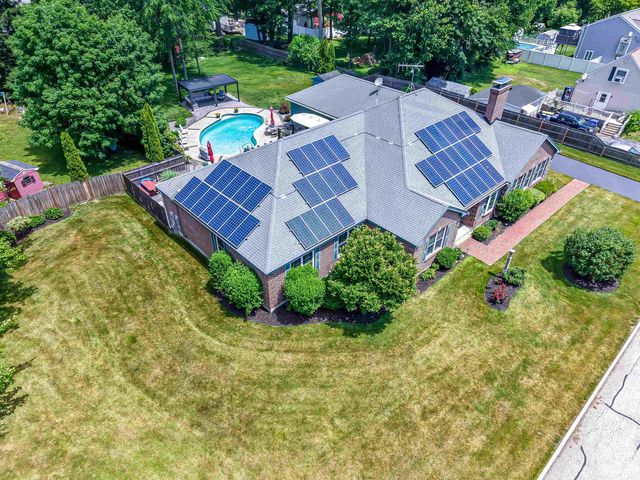 129 Sherburne Street, Manchester, NH 03104