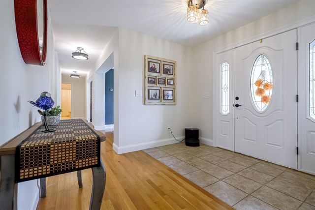 129 Sherburne Street, Manchester, NH 03104