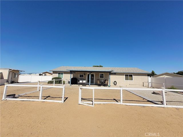 16649 Pauhaska Court, Apple Valley, CA 92307