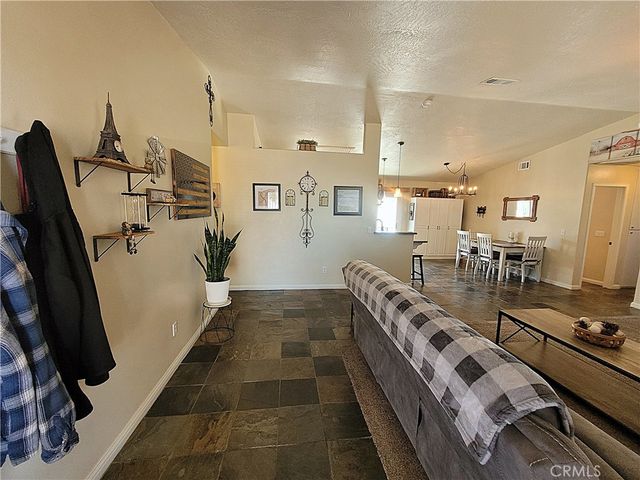 16649 Pauhaska Court, Apple Valley, CA 92307