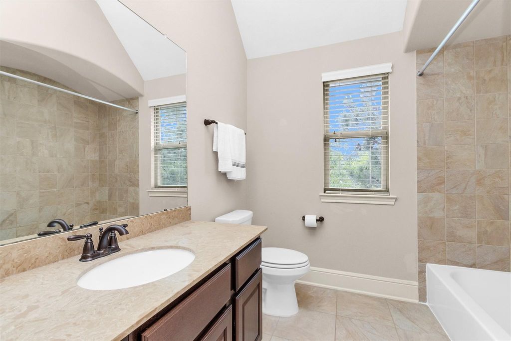 Image 29 of property listing at 17203 Prairie Falcon Lane, Conroe, TX 77385