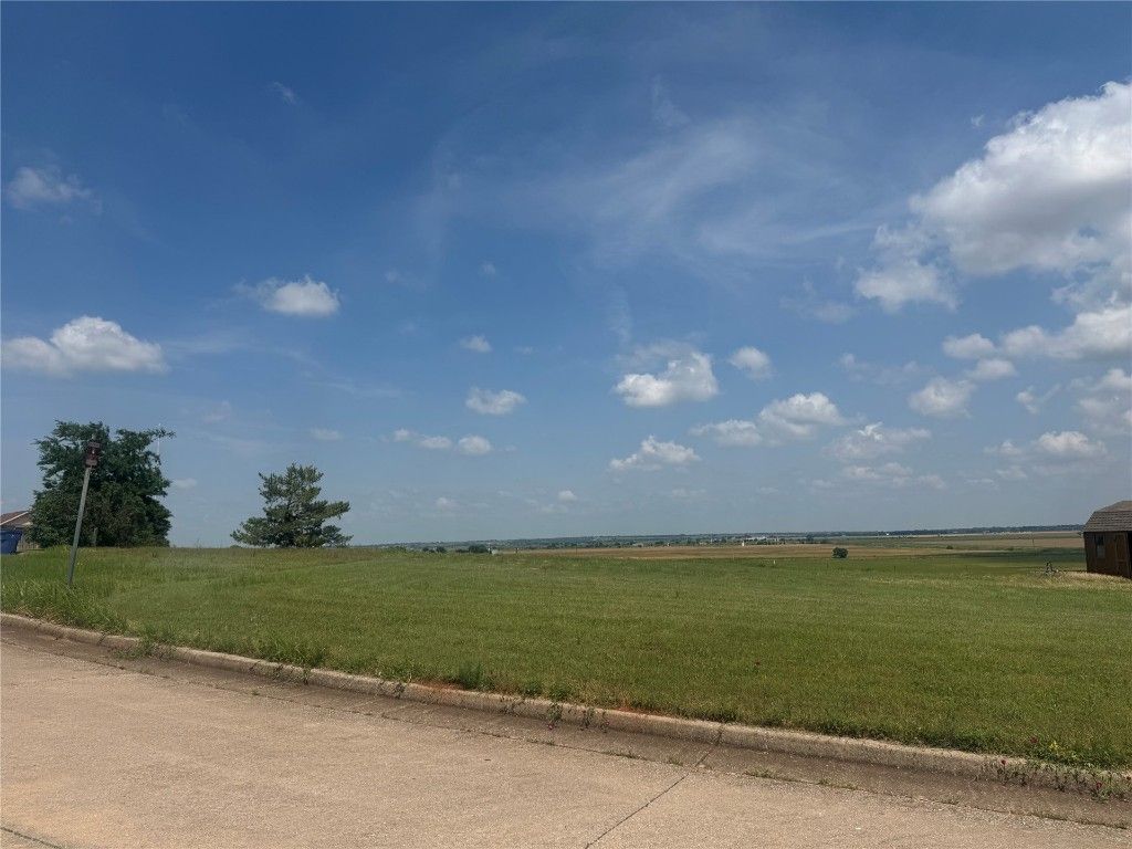 NE Ridgewood Drive, Lindsay, OK 73052