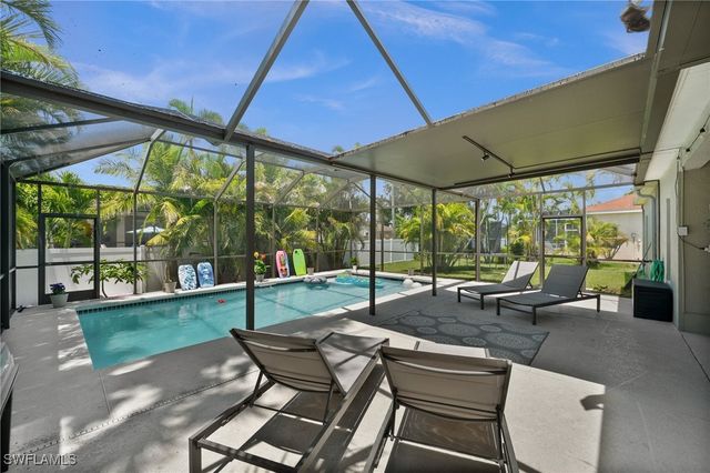 2017 Cape Coral PKWY W, Cape Coral, FL 33914