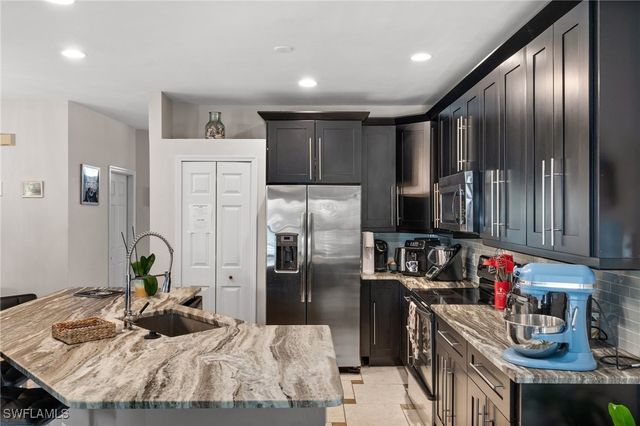 2017 Cape Coral PKWY W, Cape Coral, FL 33914