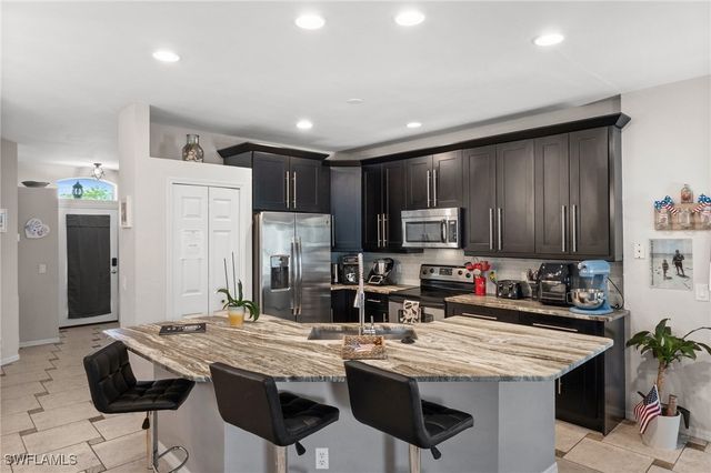 2017 Cape Coral PKWY W, Cape Coral, FL 33914