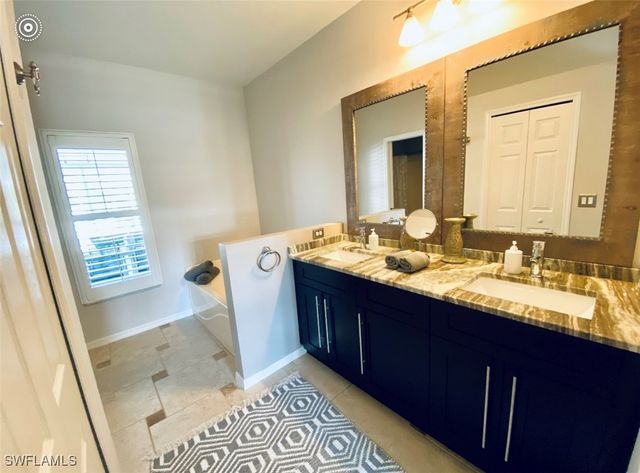 2017 Cape Coral PKWY W, Cape Coral, FL 33914