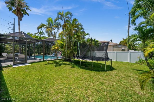 2017 Cape Coral PKWY W, Cape Coral, FL 33914