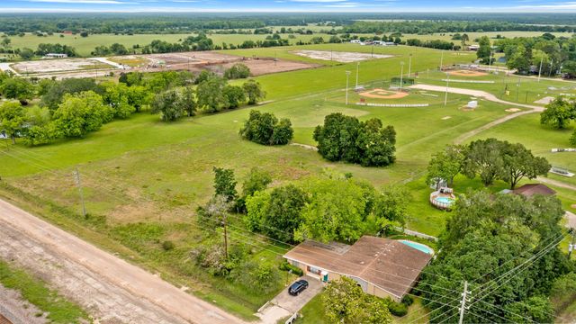 0 Railroad Street, Wallis, TX 77485