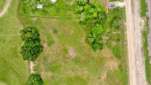 0 Railroad Street, Wallis, TX 77485