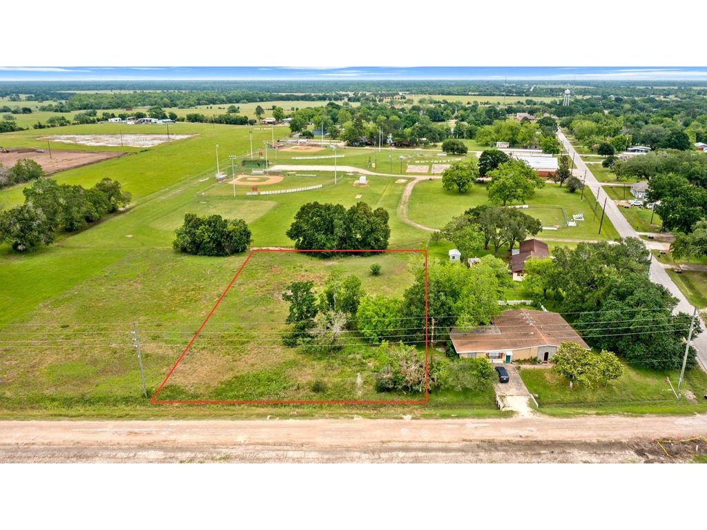 0 Railroad Street, Wallis, TX 77485