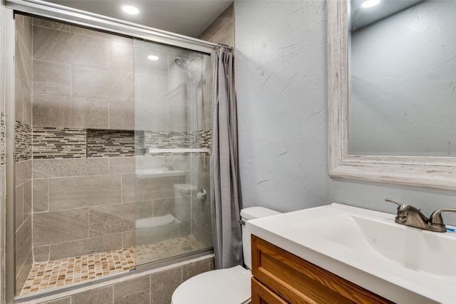 1109 Lesa Lane, Garland, TX 75042