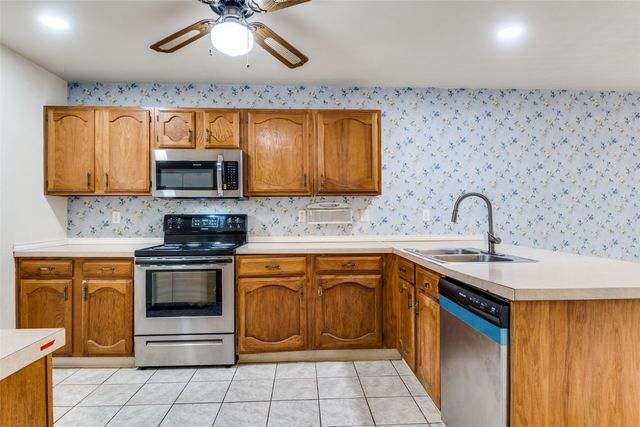 1109 Lesa Lane, Garland, TX 75042