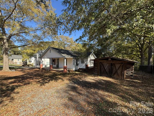 1040 East Drive, Gastonia, NC 28052