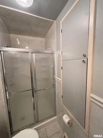 2107 E WREN Street, Peoria Heights, IL 61616