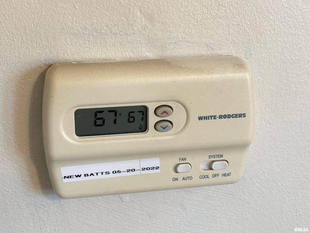 2107 E WREN Street, Peoria Heights, IL 61616