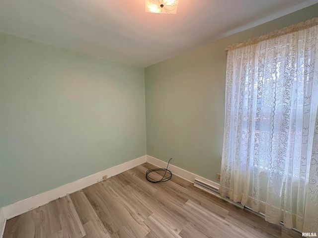 2107 E WREN Street, Peoria Heights, IL 61616