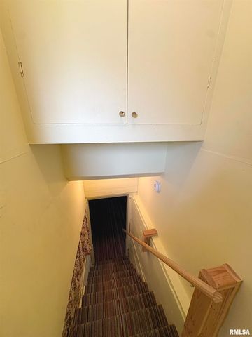 2107 E WREN Street, Peoria Heights, IL 61616