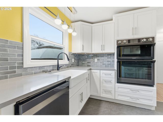 19 Ne 139TH Ave, Portland, OR 97230