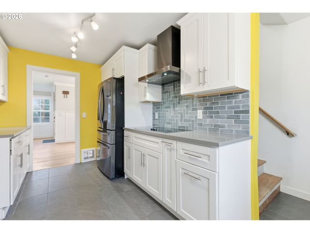 19 Ne 139TH Ave, Portland, OR 97230