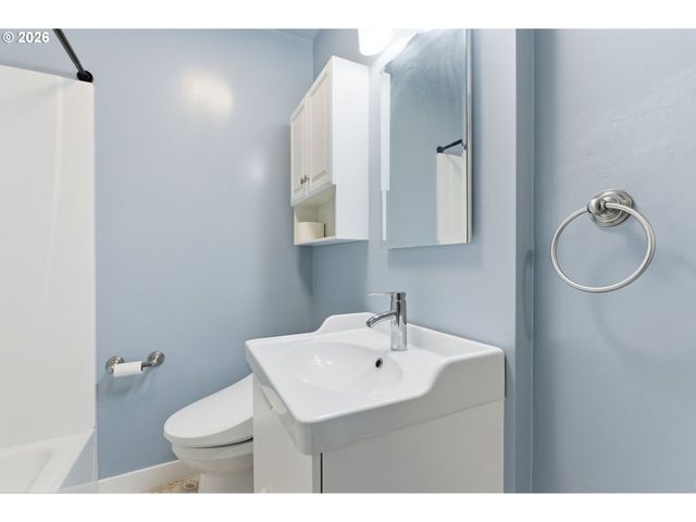 19 Ne 139TH Ave, Portland, OR 97230