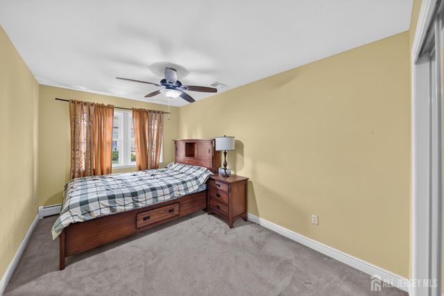 9 Nightingale Street, Edison, NJ 08820