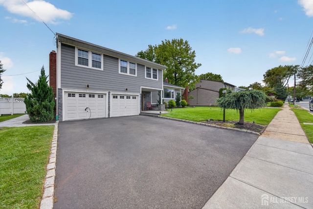 9 Nightingale Street, Edison, NJ 08820