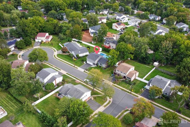 9 Nightingale Street, Edison, NJ 08820