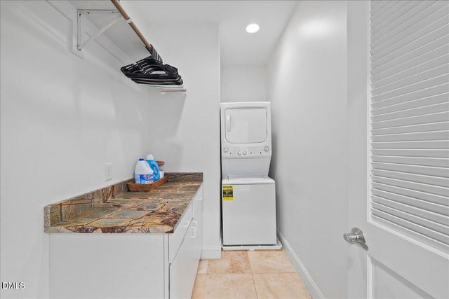 1304 Flying Hawk Road, Apex, NC 27523