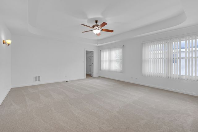 427 W Natoma Avenue, Addison, IL 60101