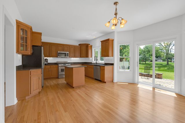 427 W Natoma Avenue, Addison, IL 60101