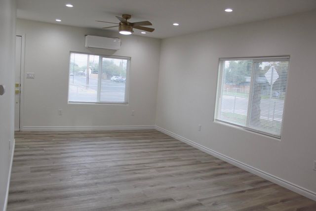 264 S Orange Avenue, Exeter, CA 93221