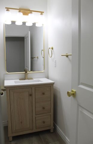 264 S Orange Avenue, Exeter, CA 93221