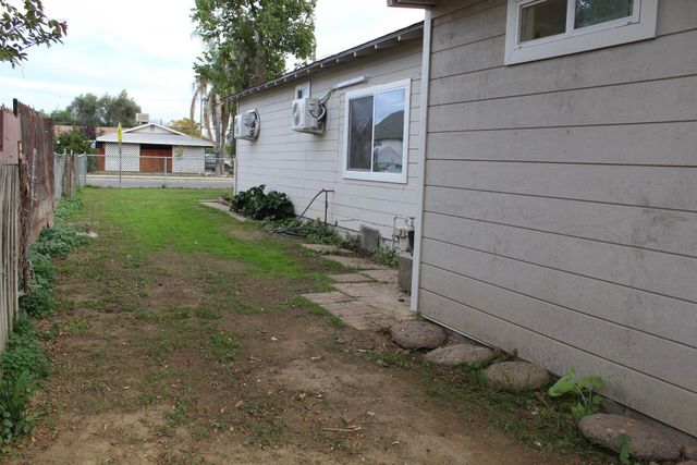 264 S Orange Avenue, Exeter, CA 93221