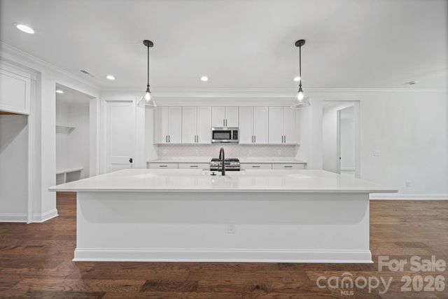 4024 Red Hill Way, Denver, NC 28037