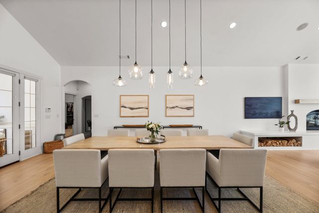 2154 Harvard Way, Redding, CA 96003