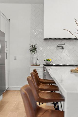 2154 Harvard Way, Redding, CA 96003