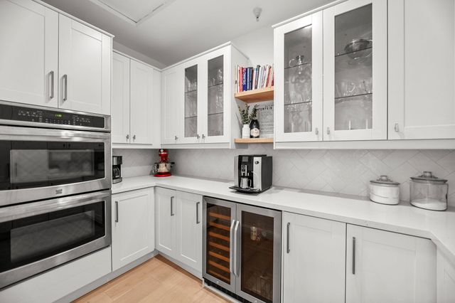 2154 Harvard Way, Redding, CA 96003